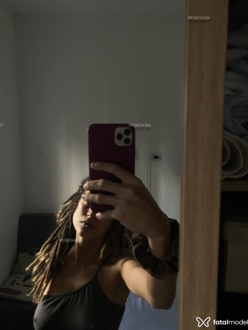 Acompanhante Lunática - Feed