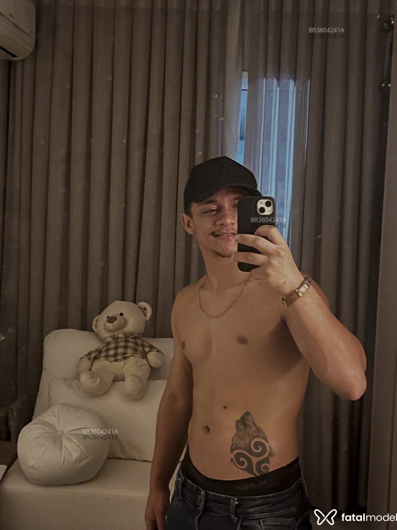 Acompanhante Tourinho - Feed