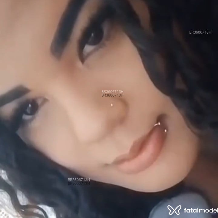 Acompanhante Leh - Feed