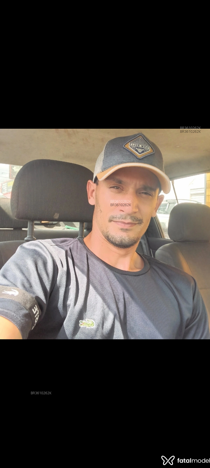 Acompanhante Renato - Feed