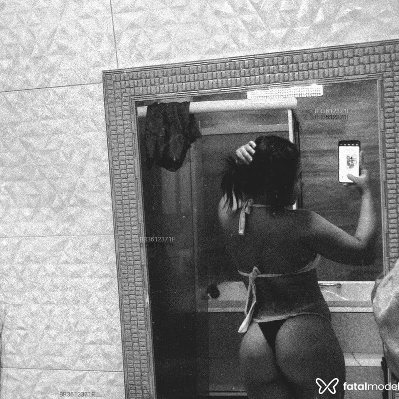 Acompanhante Aninha - Feed