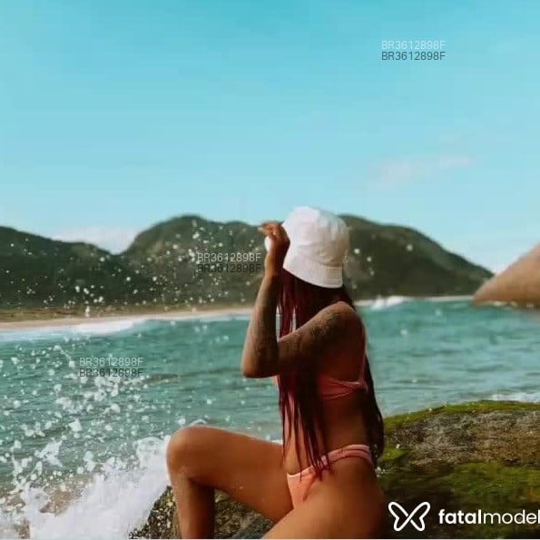 Acompanhante Karol - Feed