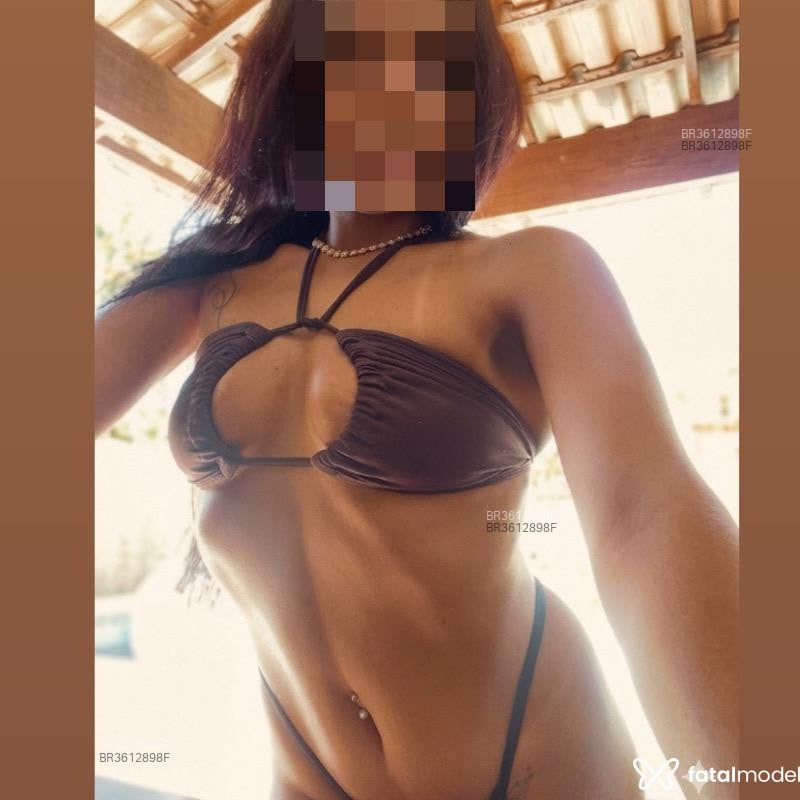 Acompanhante Karol - Feed