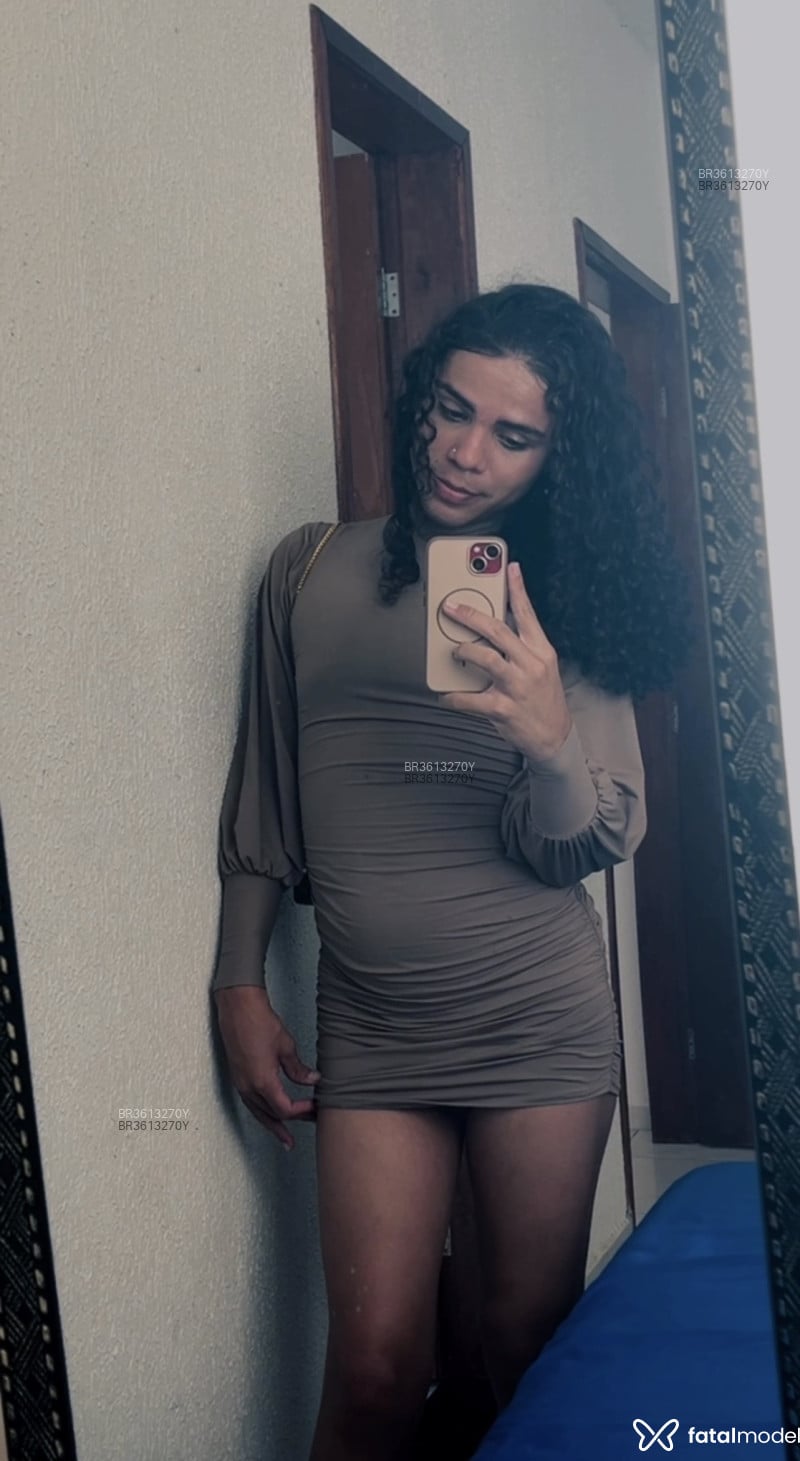 Acompanhante Luiza - Feed