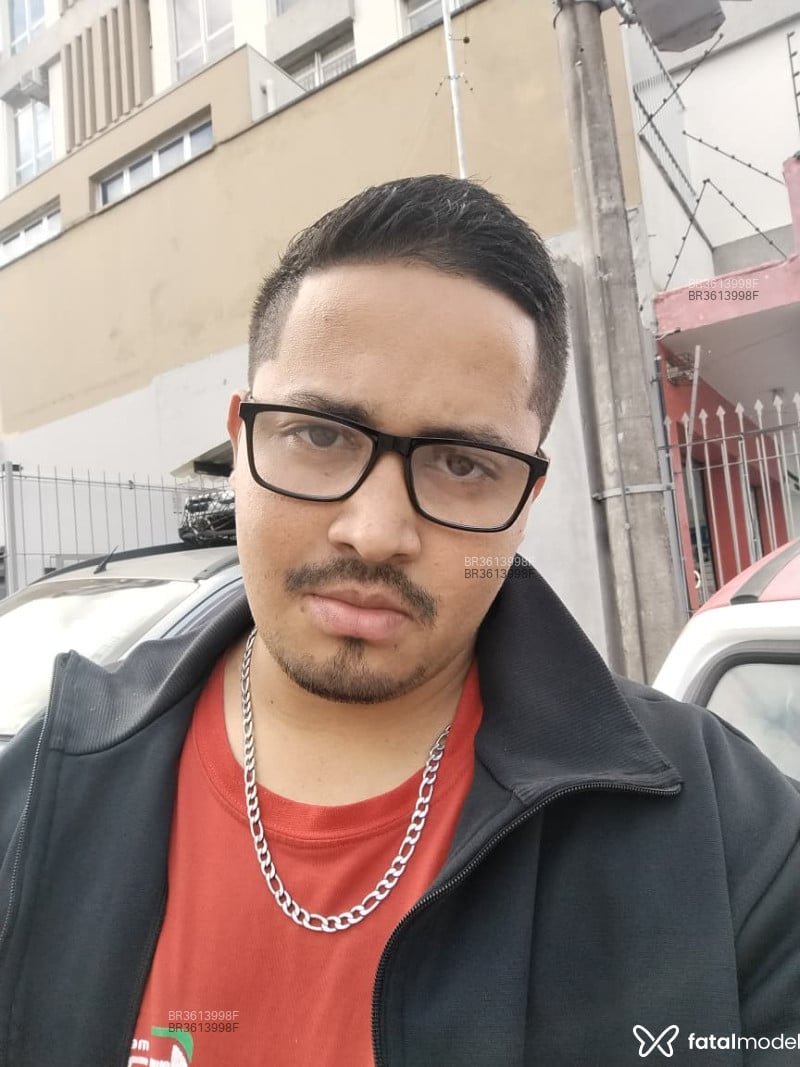 Acompanhante Matias - Feed