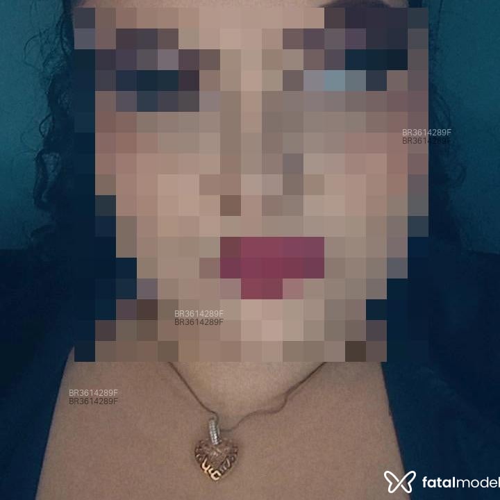 Acompanhante Celine - Feed