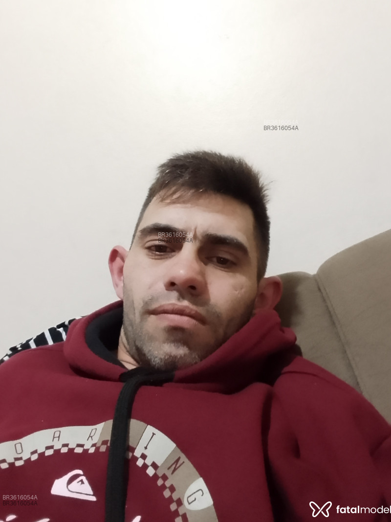 Acompanhante Rodrigo Birkhann - Feed