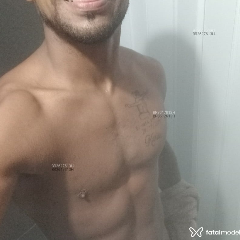 Acompanhante Negooh Posturado - Feed
