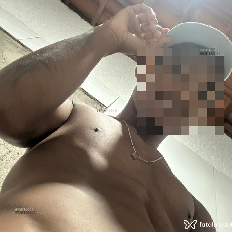 Acompanhante Cachinho - Feed
