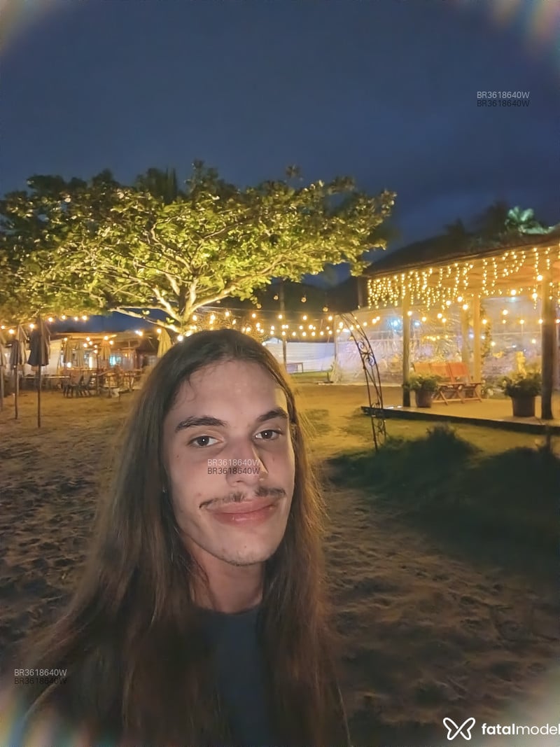 Acompanhante Henrique - Feed