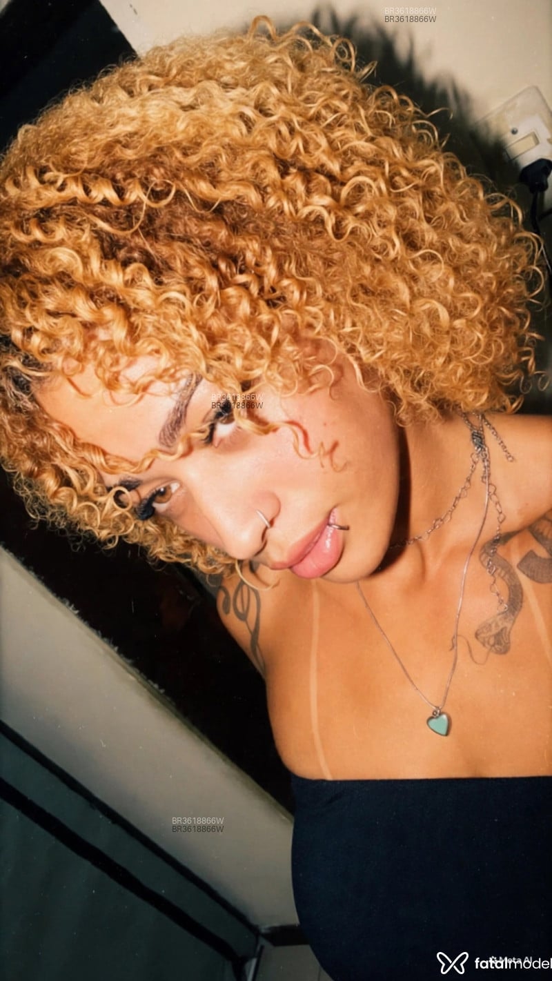 Acompanhante Kelly - Feed
