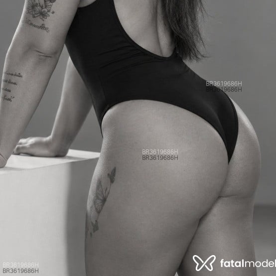Acompanhante Melinda - Feed