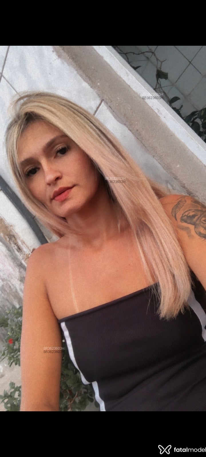 Acompanhante Liane - Feed