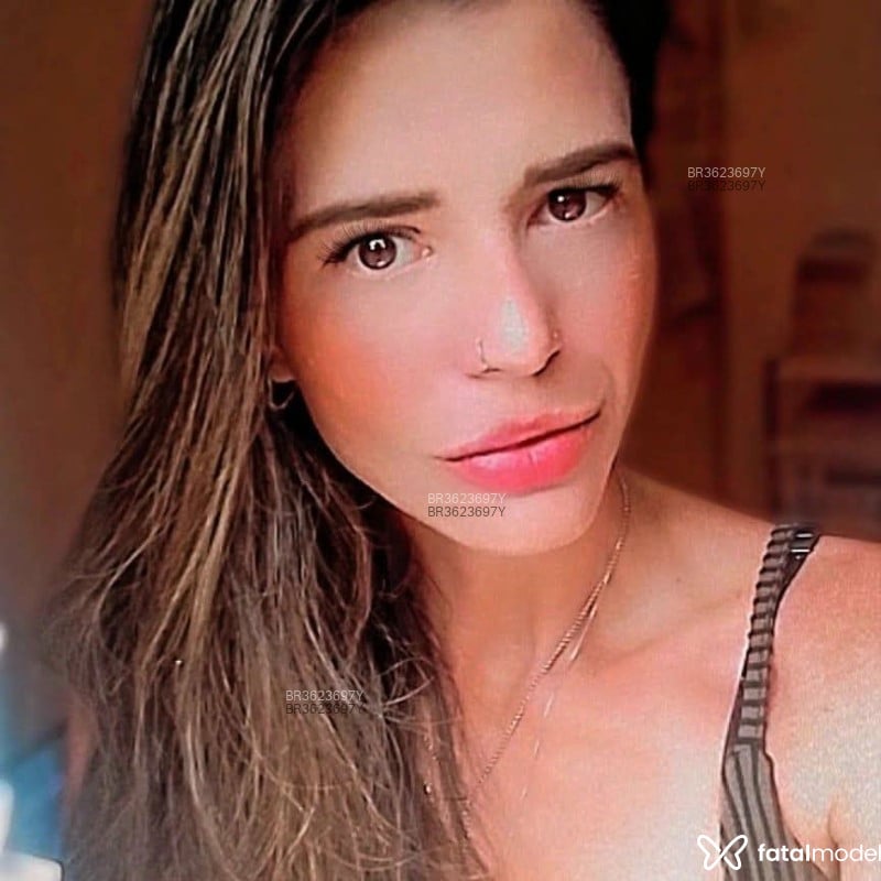 Acompanhante Nina Vellmont - Feed