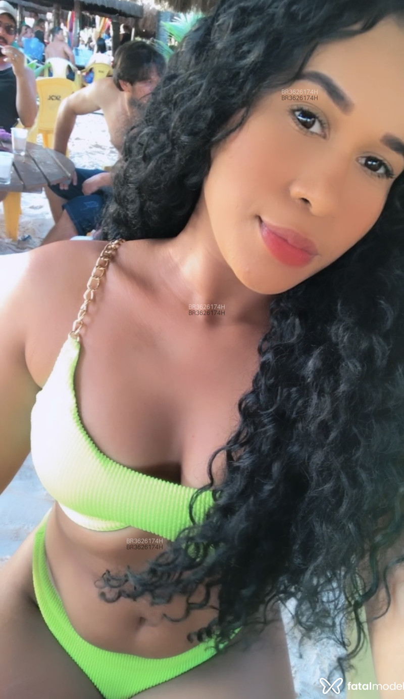 Acompanhante Regininha - Feed
