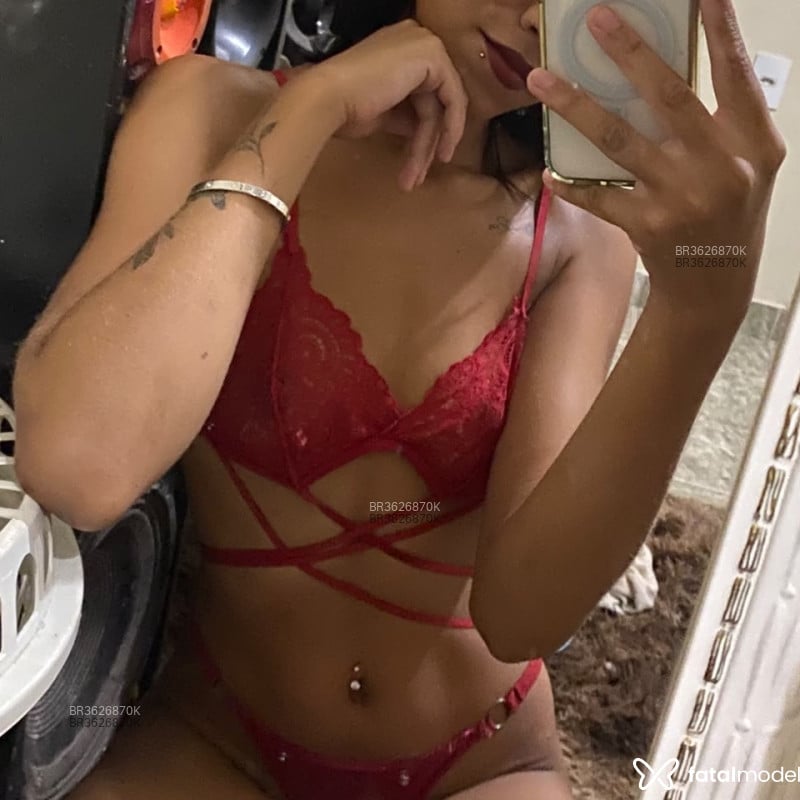 Acompanhante Letícia - Feed