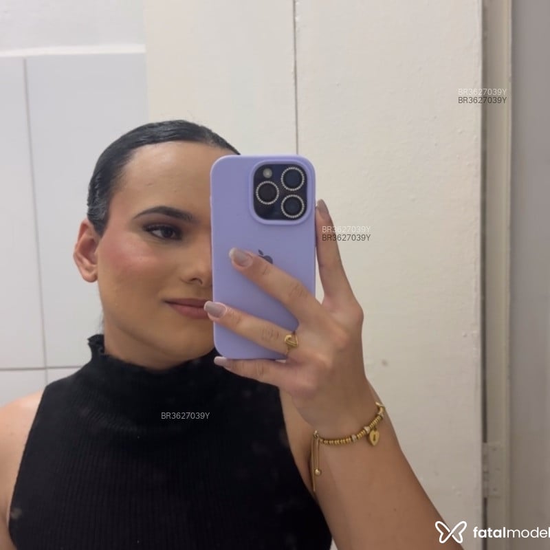 Acompanhante Rebeca - Feed