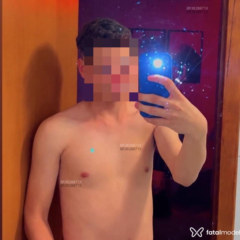 Acompanhante Henrique - Feed