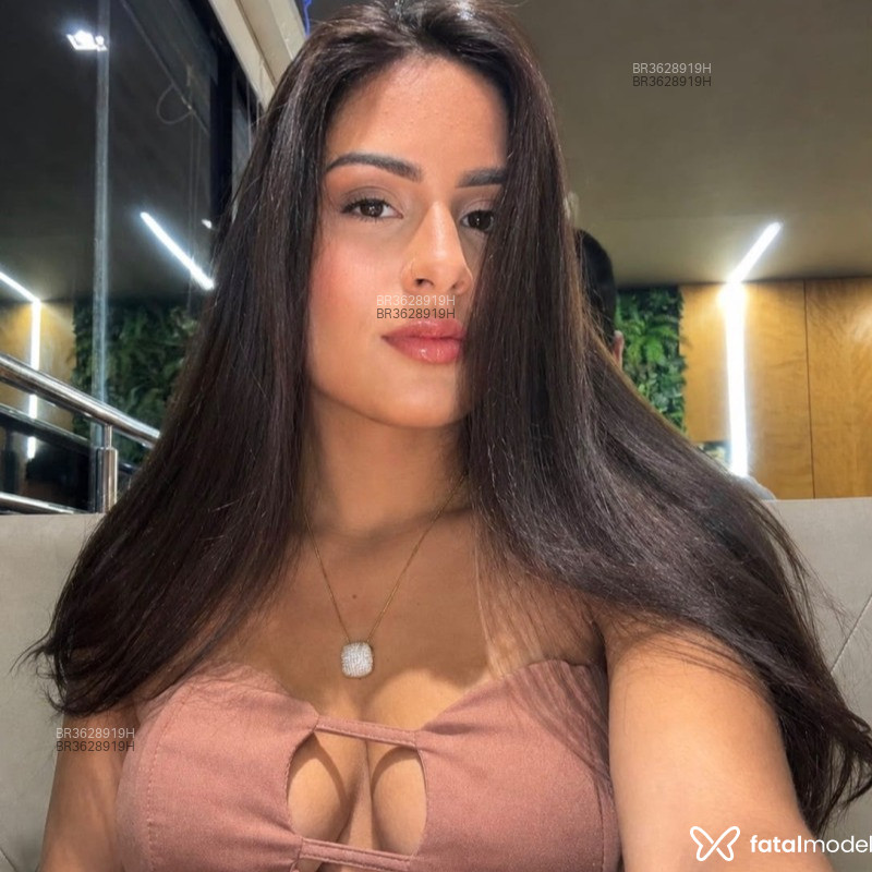 Acompanhante Mia Fernandes - Feed