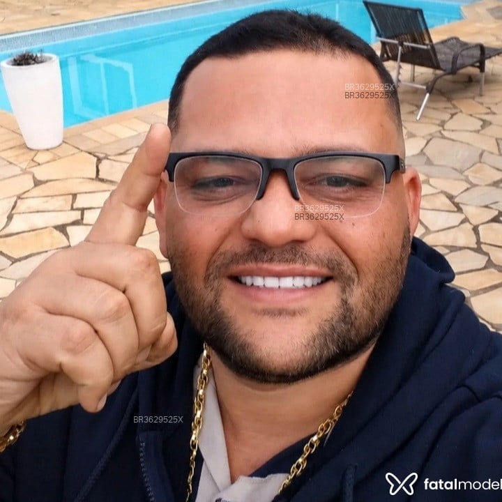 Acompanhante Alisson - Feed