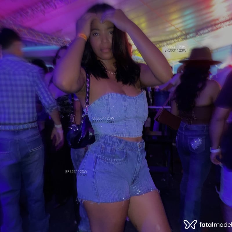 Acompanhante Bombomzinho - Feed