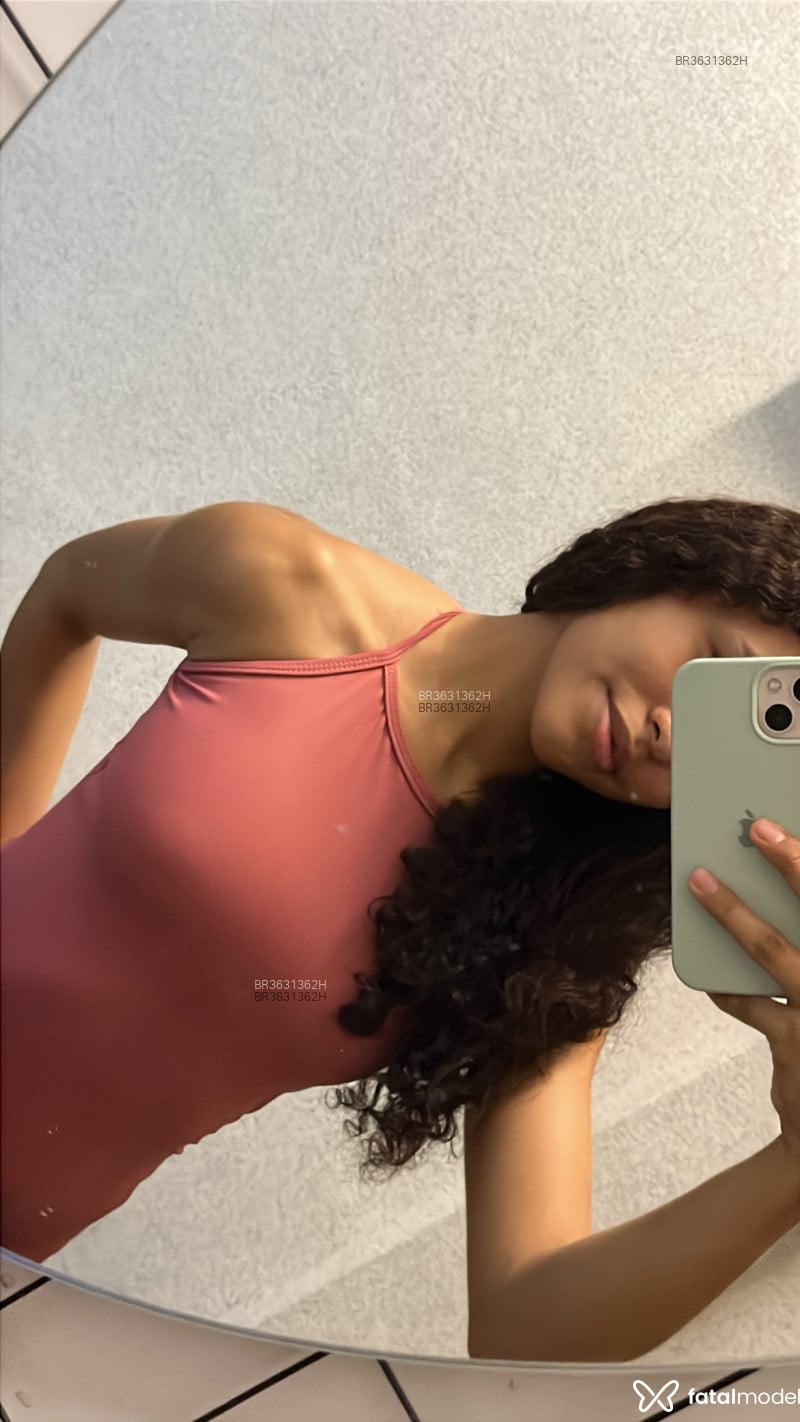 Acompanhante Carolina - Feed