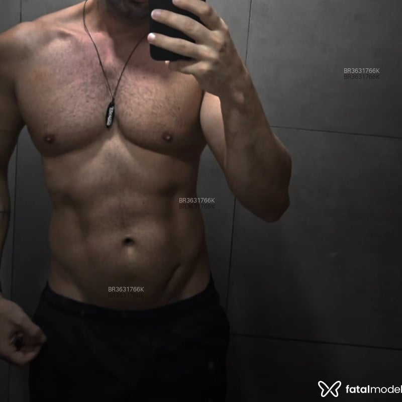 Acompanhante David - Feed