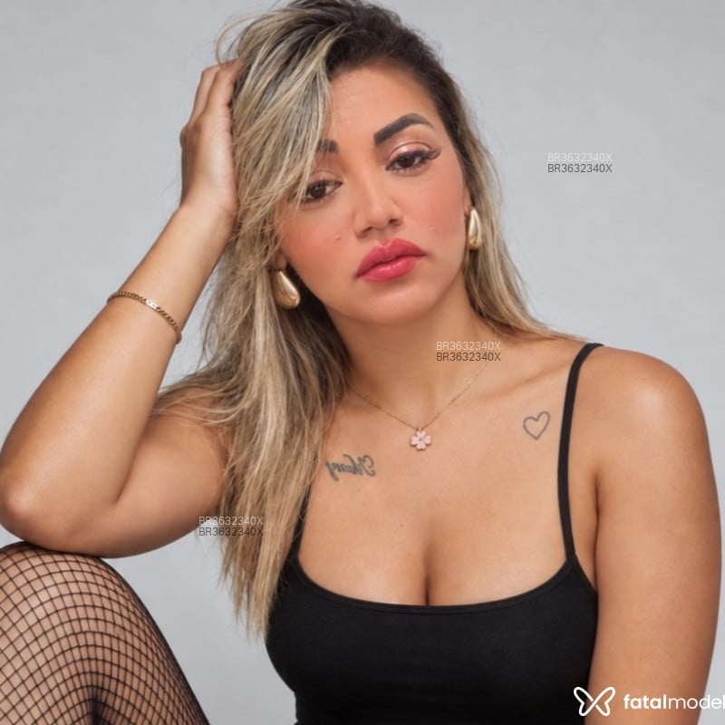 Acompanhante Sophie - Feed
