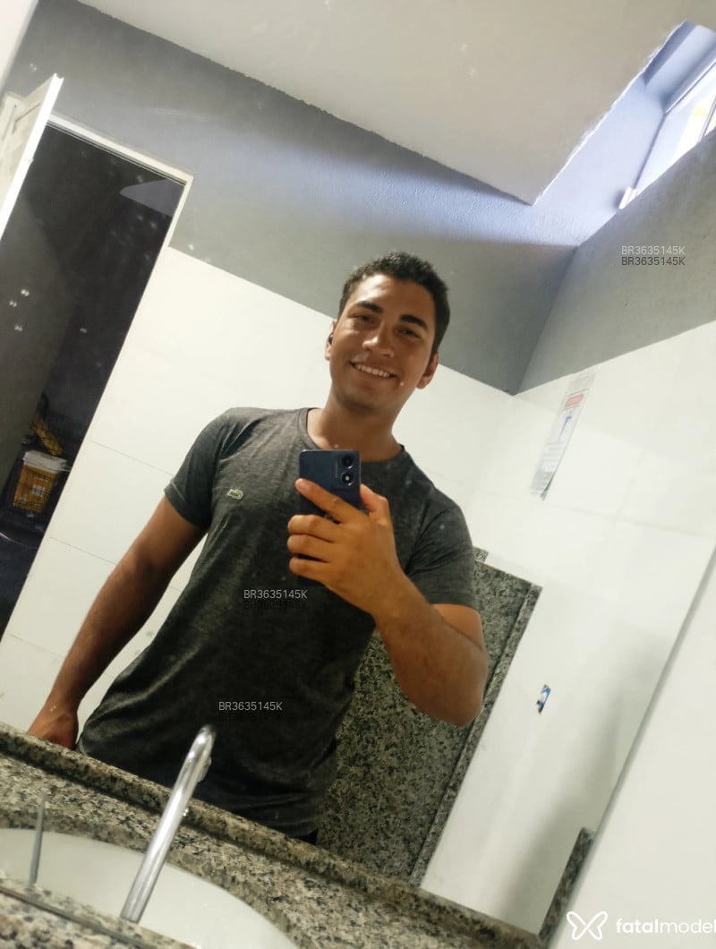 Acompanhante Carlos - Feed