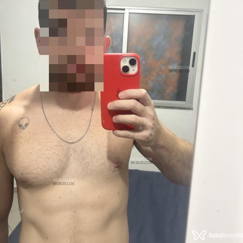 Acompanhante Henrique - Feed