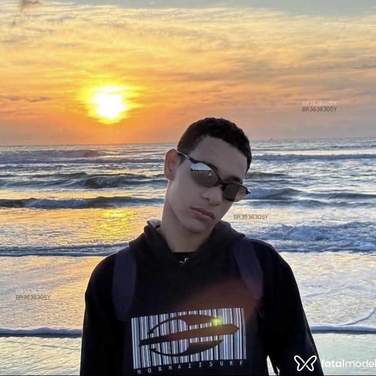 Acompanhante Alisson - Feed