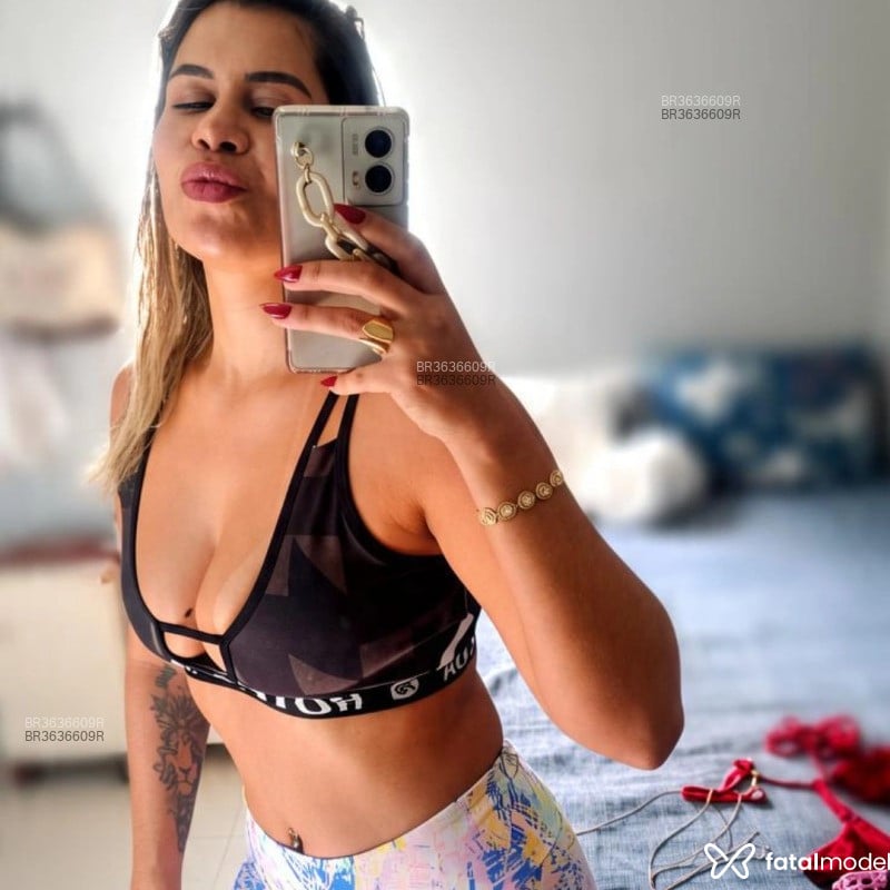 Acompanhante Carlinha - Feed