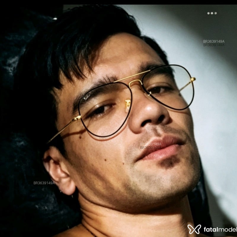 Acompanhante Latín Man - Feed