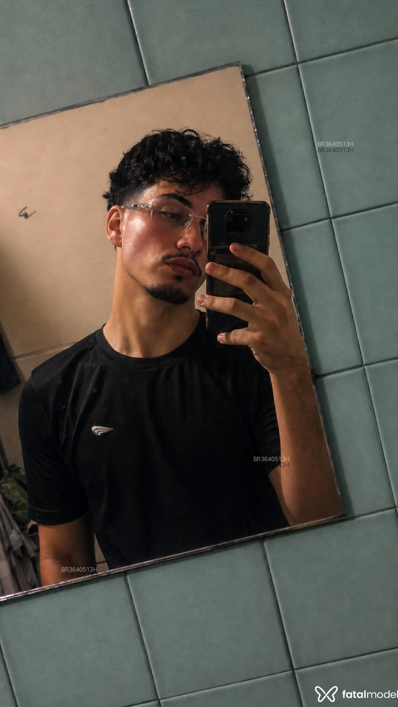 Acompanhante Hugos - Feed