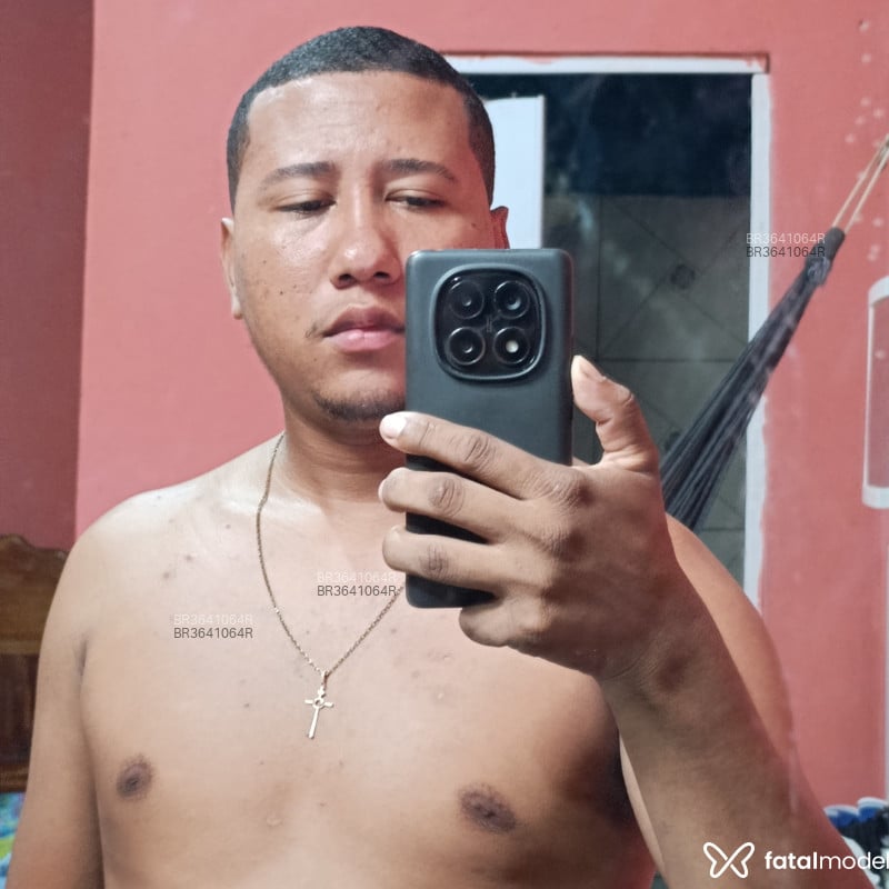 Acompanhante Emerson - Feed