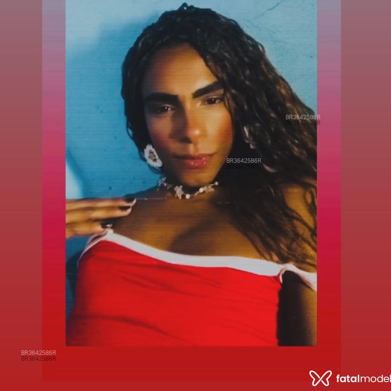 Acompanhante Indiazinhagulosa - Feed