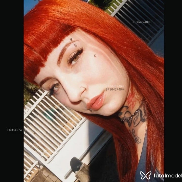 Acompanhante Kettlyn - Feed