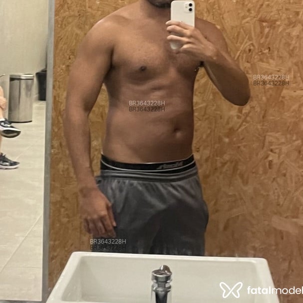 Acompanhante Henrique Gustavo - Feed
