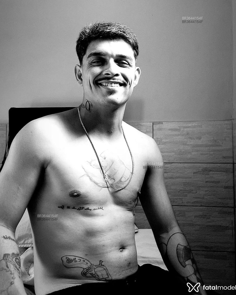 Acompanhante Thomas - Feed