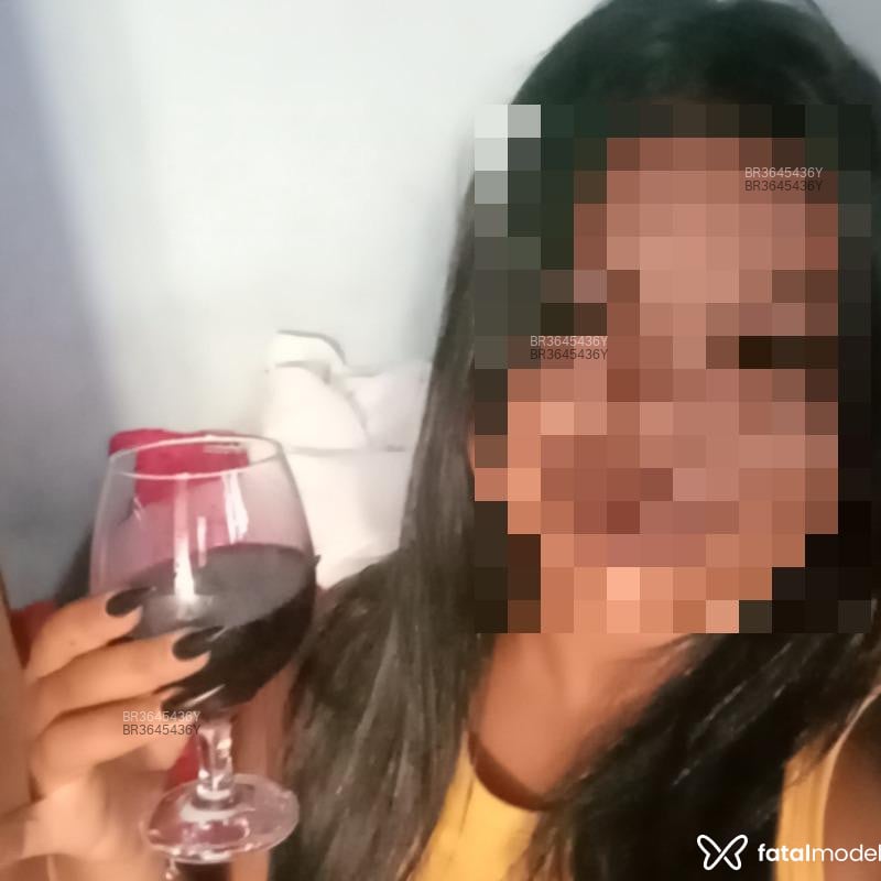 Acompanhante Penélope - Feed
