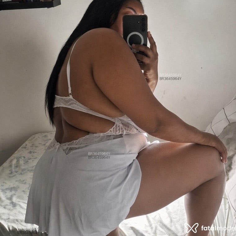 Acompanhante Liz Navarro - Feed