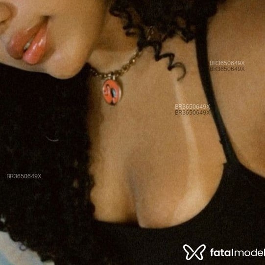 Acompanhante Laura - Feed