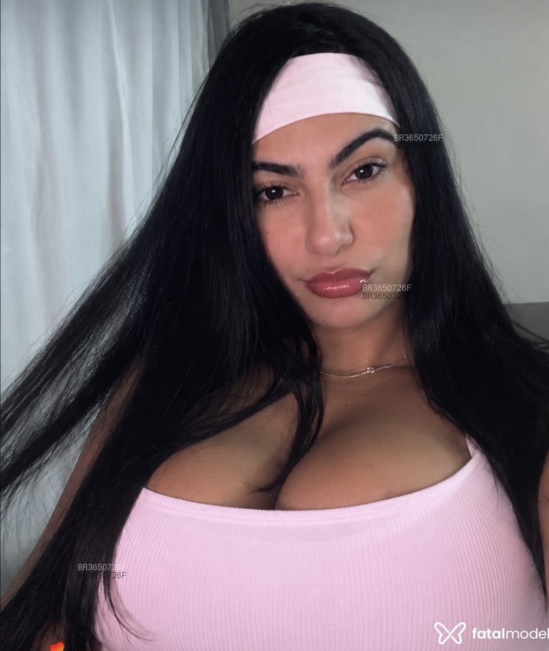 Acompanhante Safira - Feed