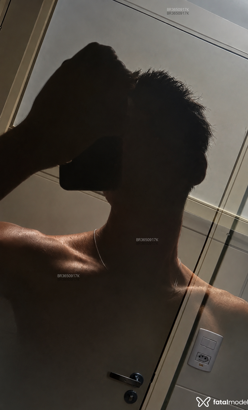 Acompanhante Ricky - Feed