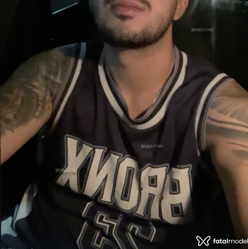 Acompanhante Bryan Rezende - Feed
