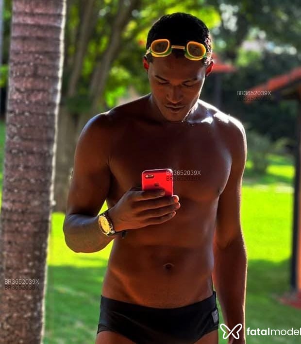 Acompanhante Dede Oliveira - Feed