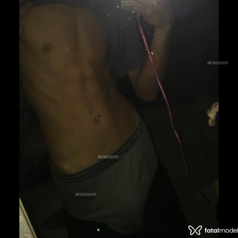 Acompanhante Moreninho - Feed