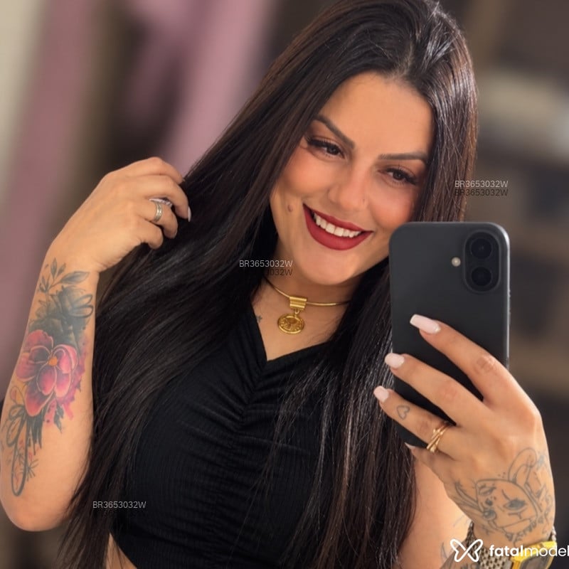 Acompanhante Anyrisso - Feed