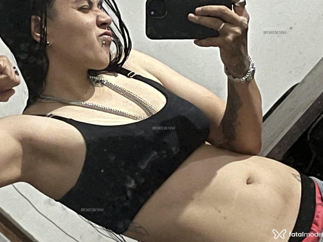Acompanhante Estela - Feed