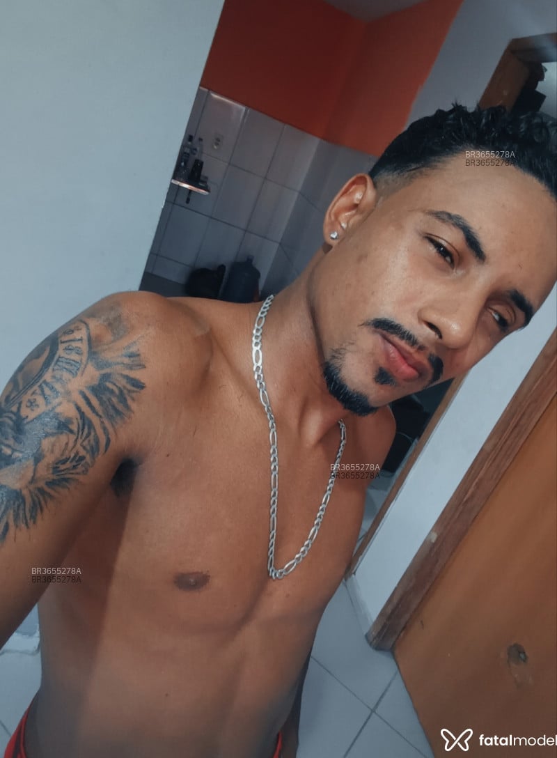 Acompanhante Everton - Feed